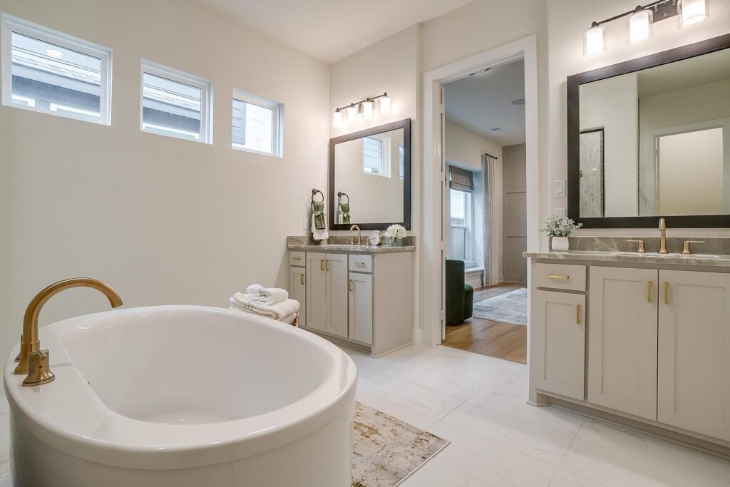 Fieldstone Dr ( of )