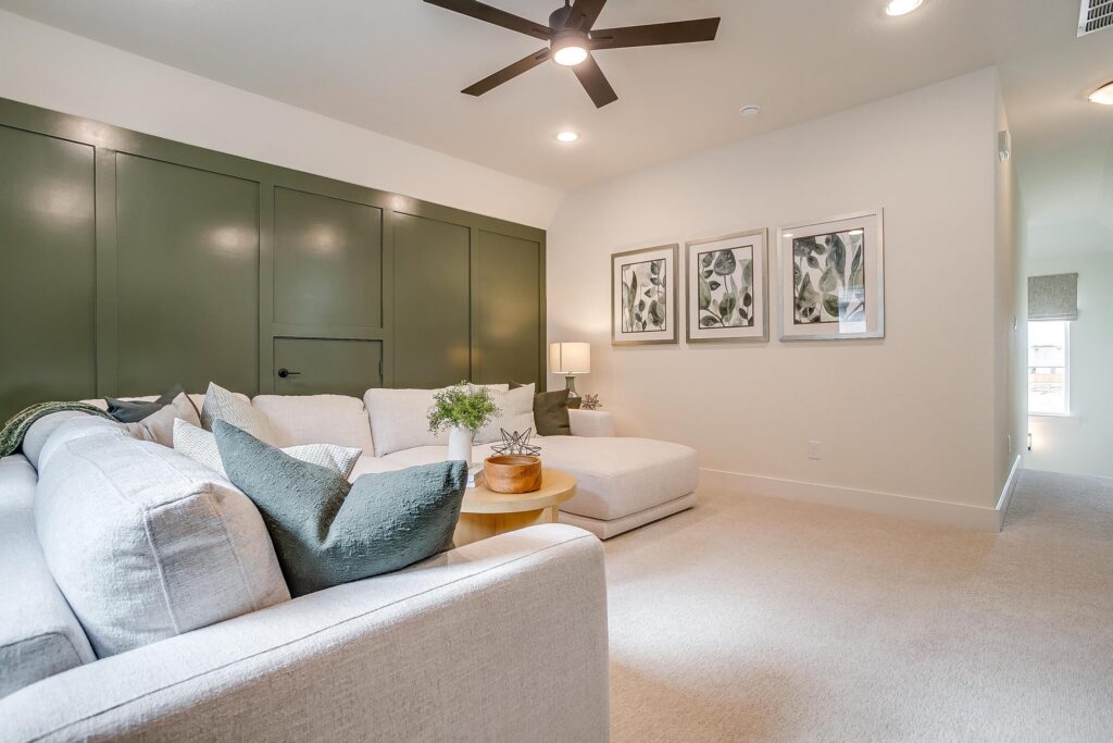 Fieldstone Dr ( of )