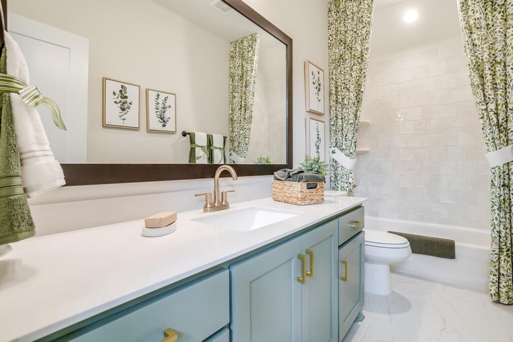 Fieldstone Dr ( of )